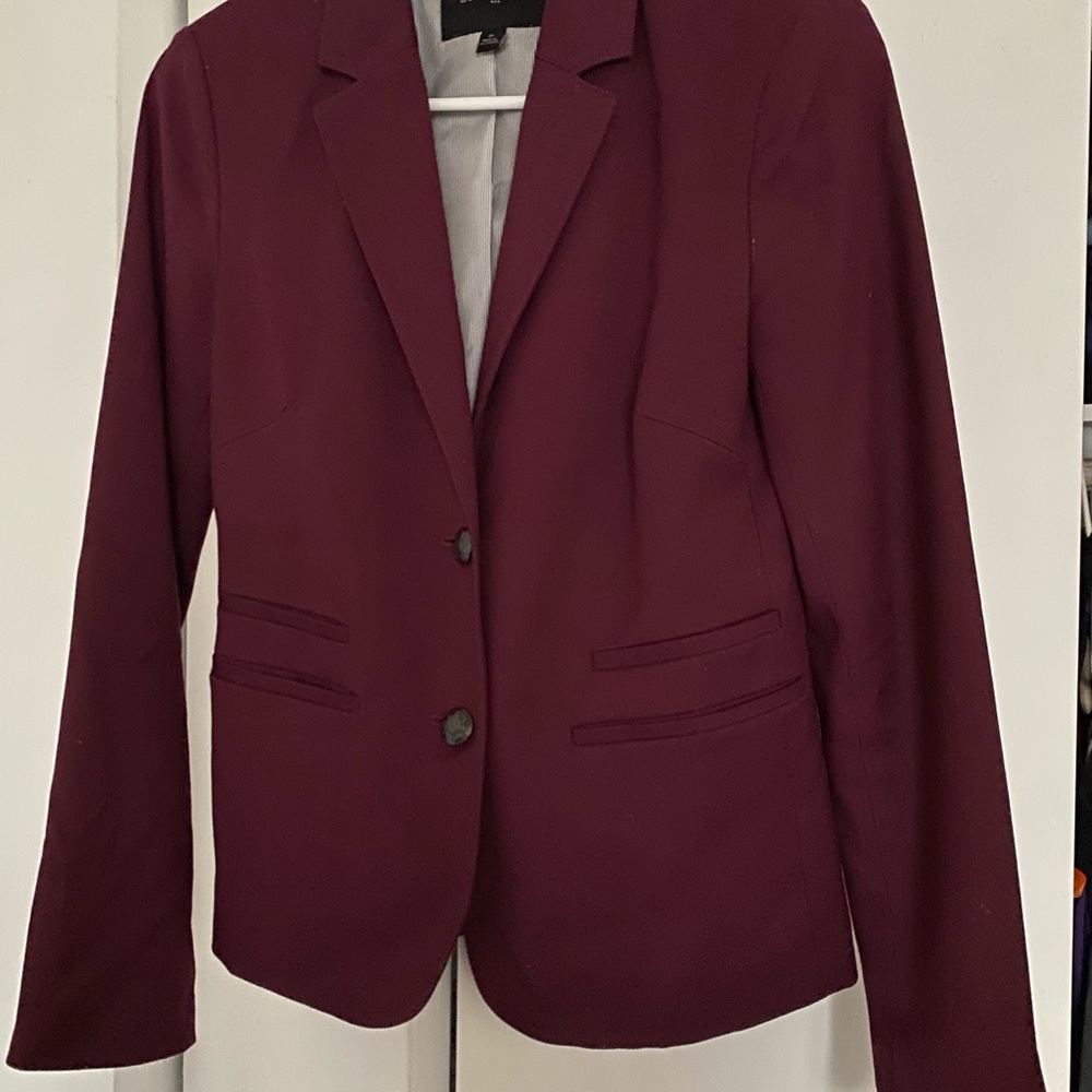 Banana Republic Burgundy Tailored Blazer with Notched Lapels